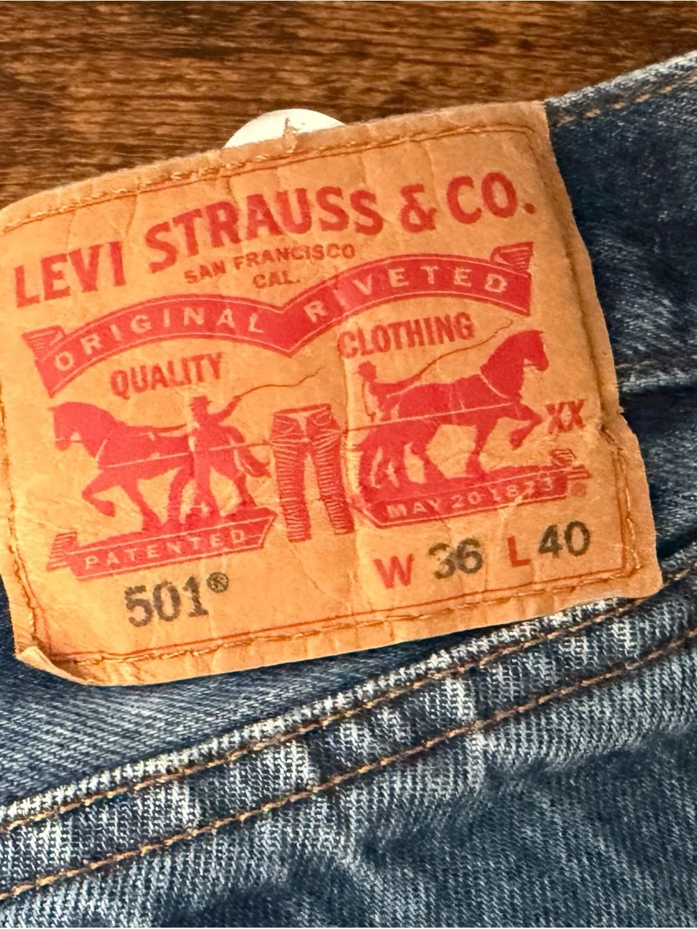 Men's 501 Levi Jeans - Button-Fly